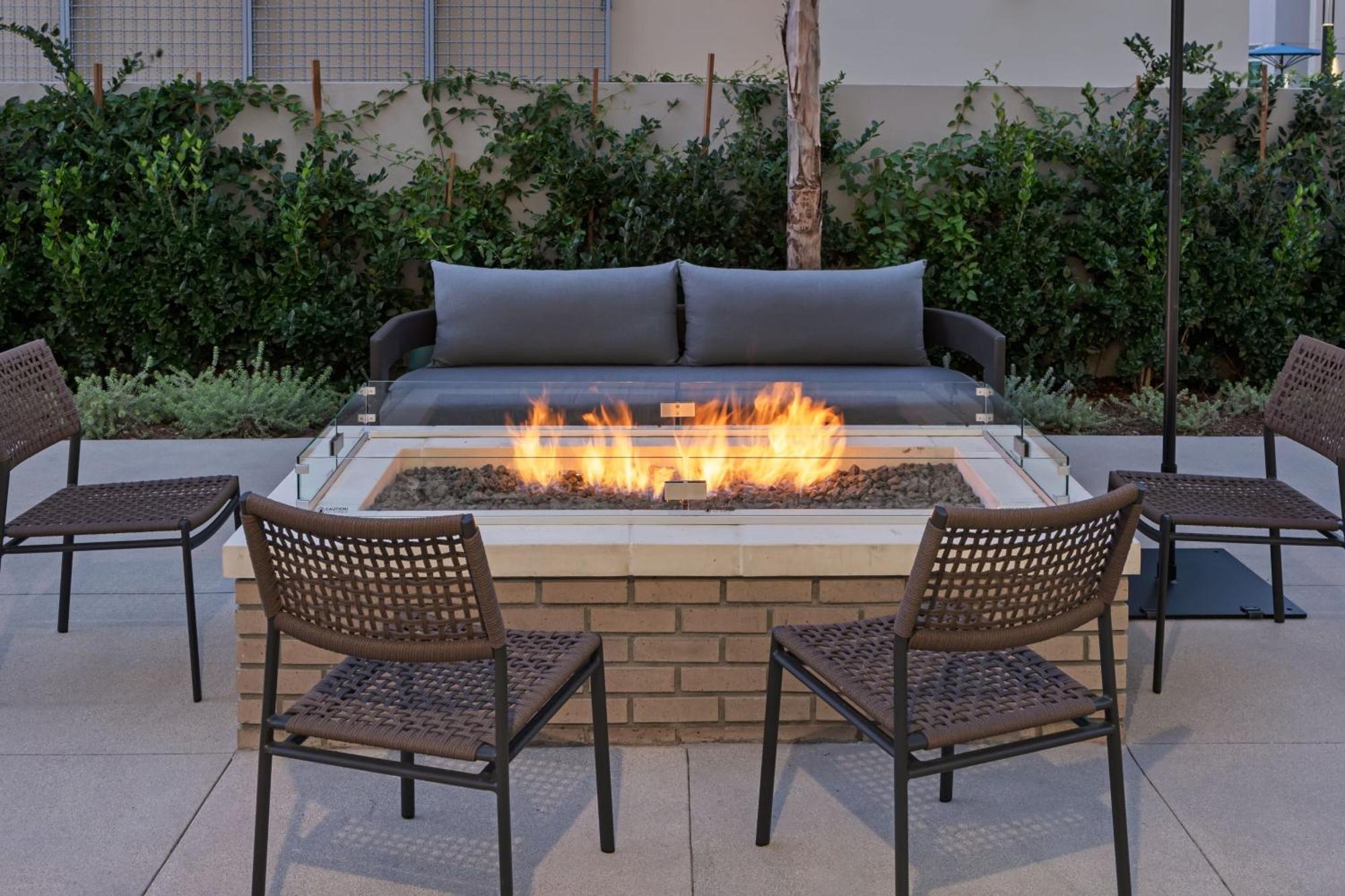 Residence Inn By Marriott Chatsworth Los Angeles Exterior foto
